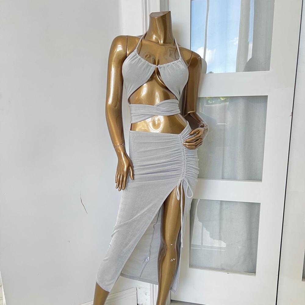 Elegant Gray Women's Skirt Set